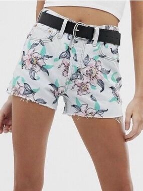 Levis denim Hella Bloom shorts Size 27” embroidered floral cutoffs casual summer